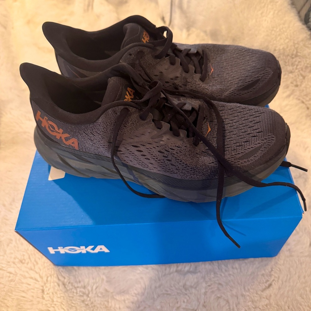 Hoka Clifton 8 Running Shoes